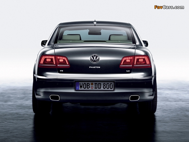 Photos of Volkswagen Phaeton V8 2010 (640 x 480)