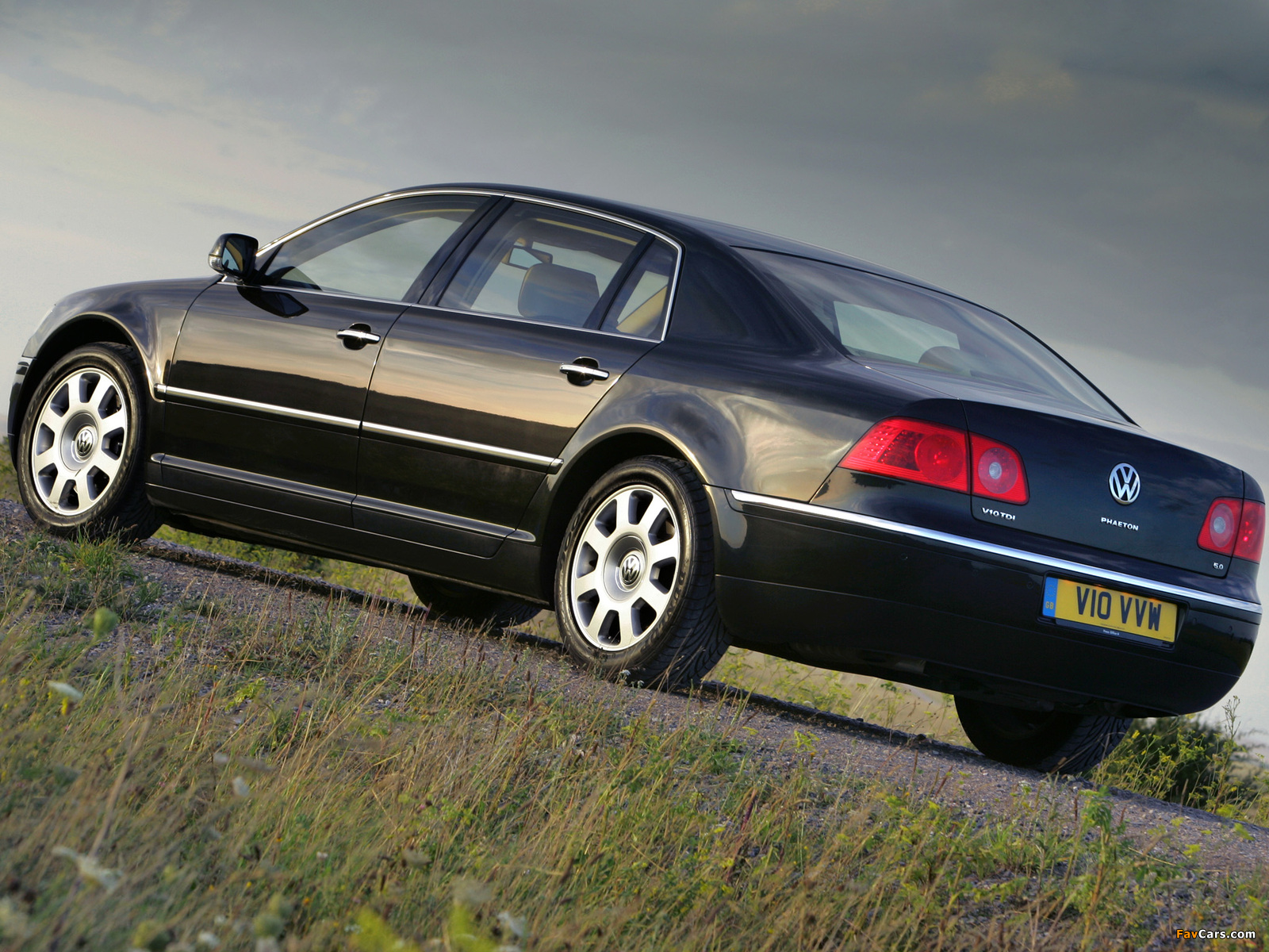 Pictures of Volkswagen Phaeton V10 TDI UK-spec 2002–07 (1600 x 1200)