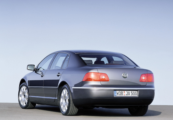 Pictures of Volkswagen Phaeton V8 2002–07