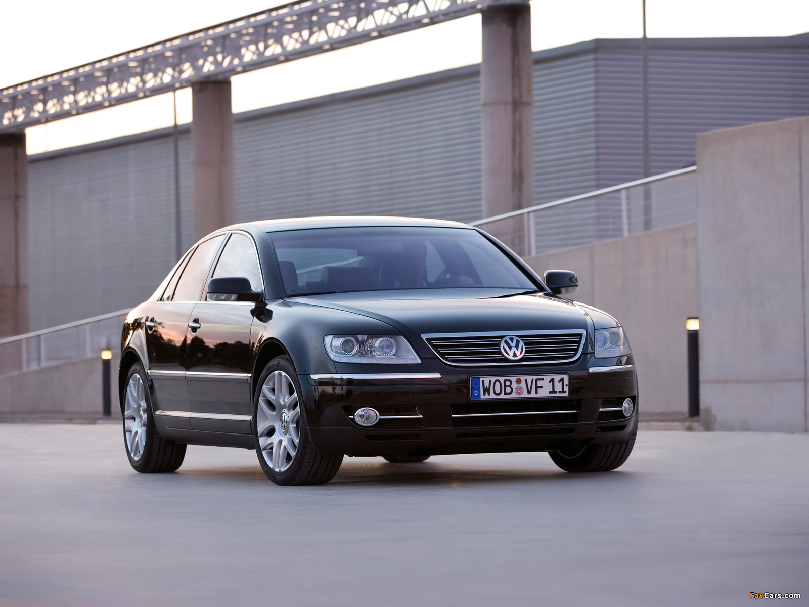 Pictures of Volkswagen Phaeton V8 2007–10 (1600 x 1200)