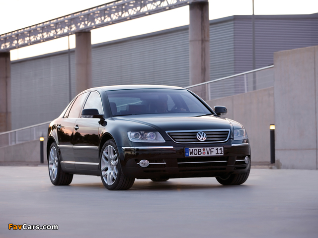 Pictures of Volkswagen Phaeton V8 2007–10 (640 x 480)