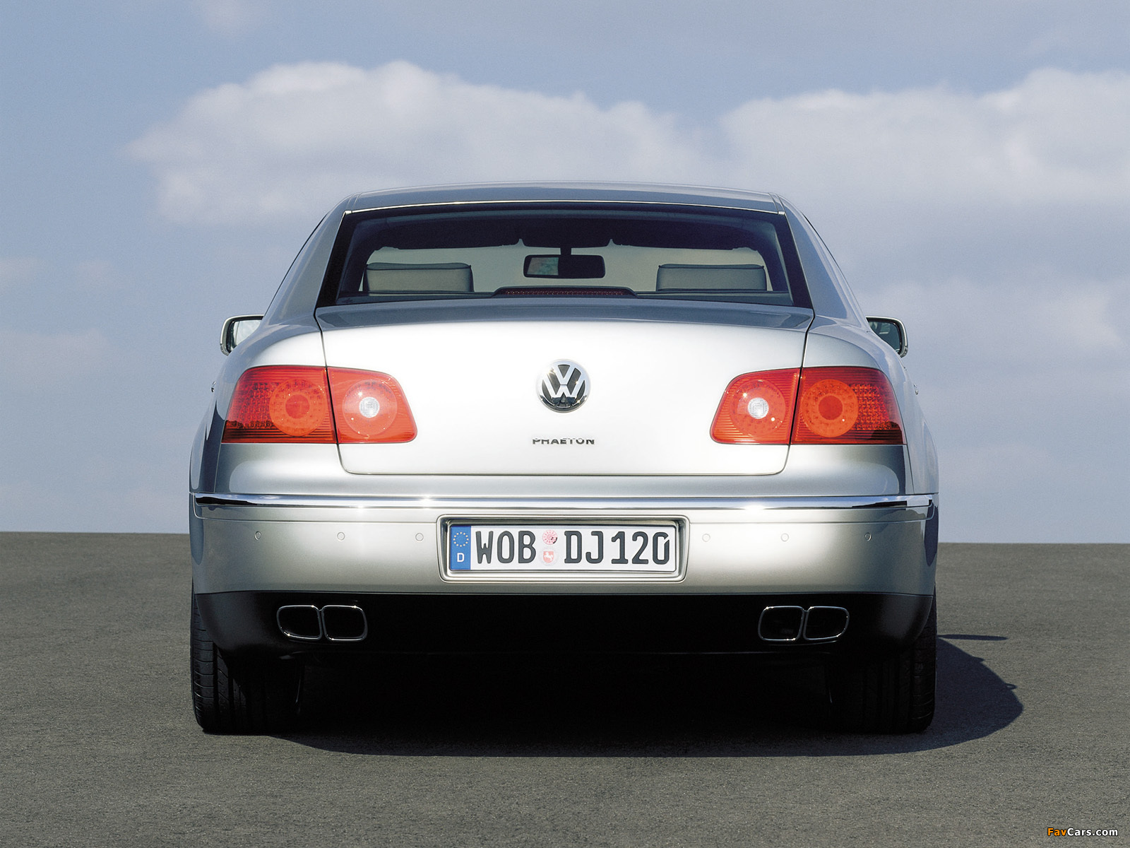 Volkswagen Phaeton W12 2002–07 images (1600 x 1200)
