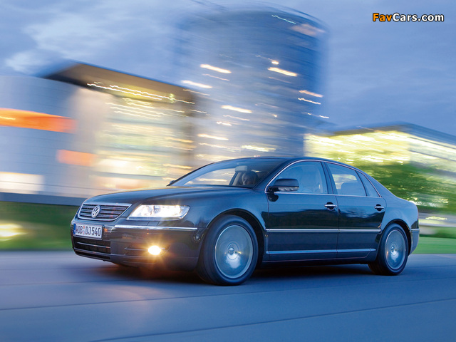 Volkswagen Phaeton V6 TDI 2002–07 images (640 x 480)