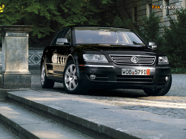 Volkswagen Phaeton V10 TDI 2002–07 images (640 x 480)