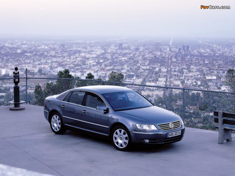 Volkswagen Phaeton V8 2002–07 images (800 x 600)