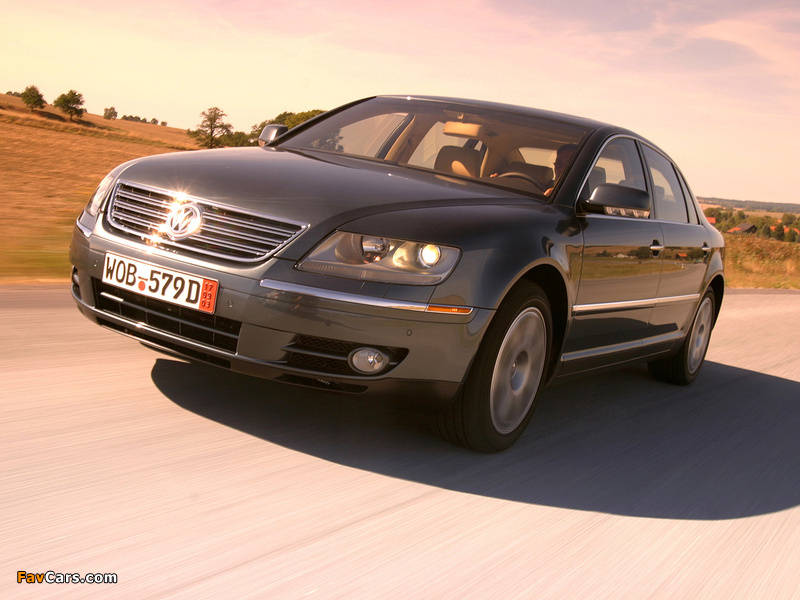 Volkswagen Phaeton W12 US-spec 2002–07 photos (800 x 600)