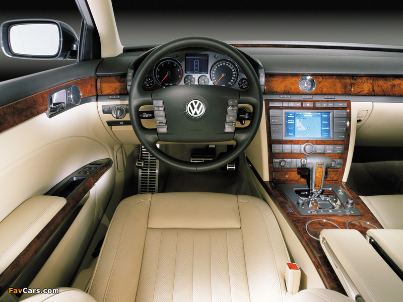 Volkswagen Phaeton V10 TDI 2002–07 photos (800 x 600)