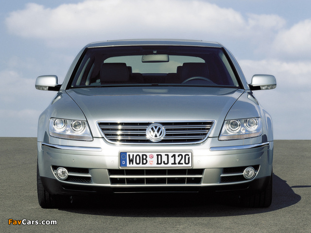 Volkswagen Phaeton W12 2002–07 photos (640 x 480)