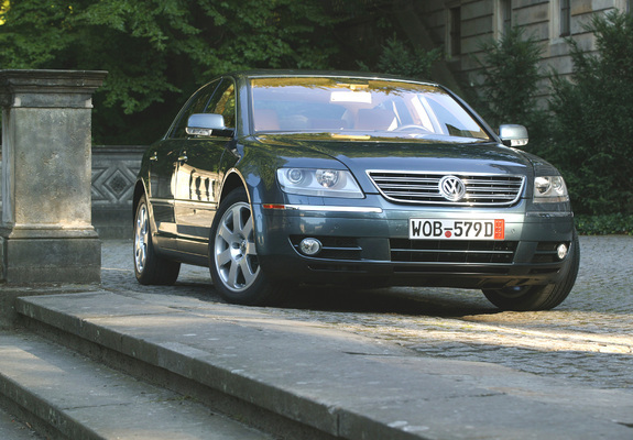 Volkswagen Phaeton W12 US-spec 2002–07 wallpapers