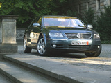 Volkswagen Phaeton W12 US-spec 2002–07 wallpapers