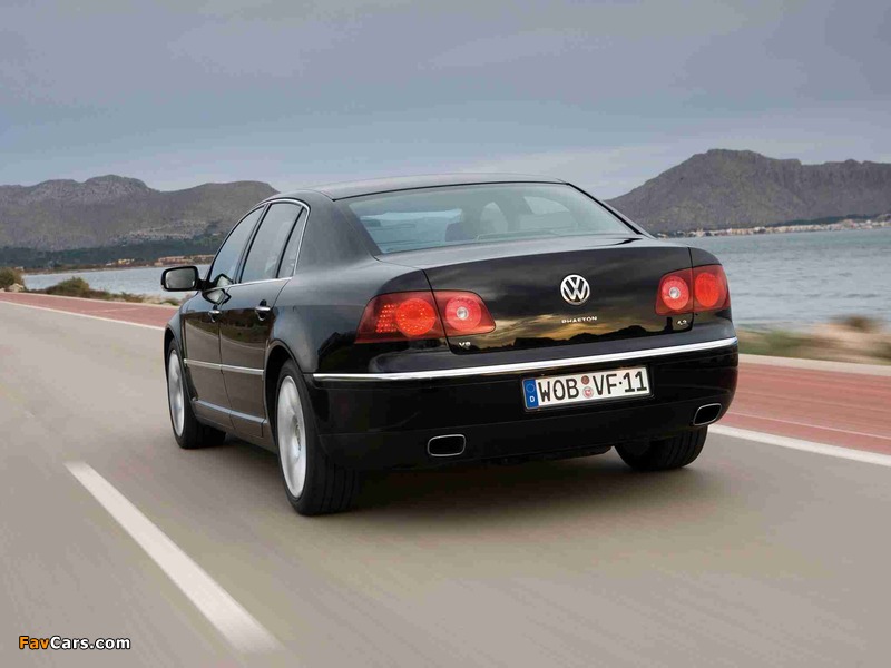 Volkswagen Phaeton V8 2007–10 images (800 x 600)