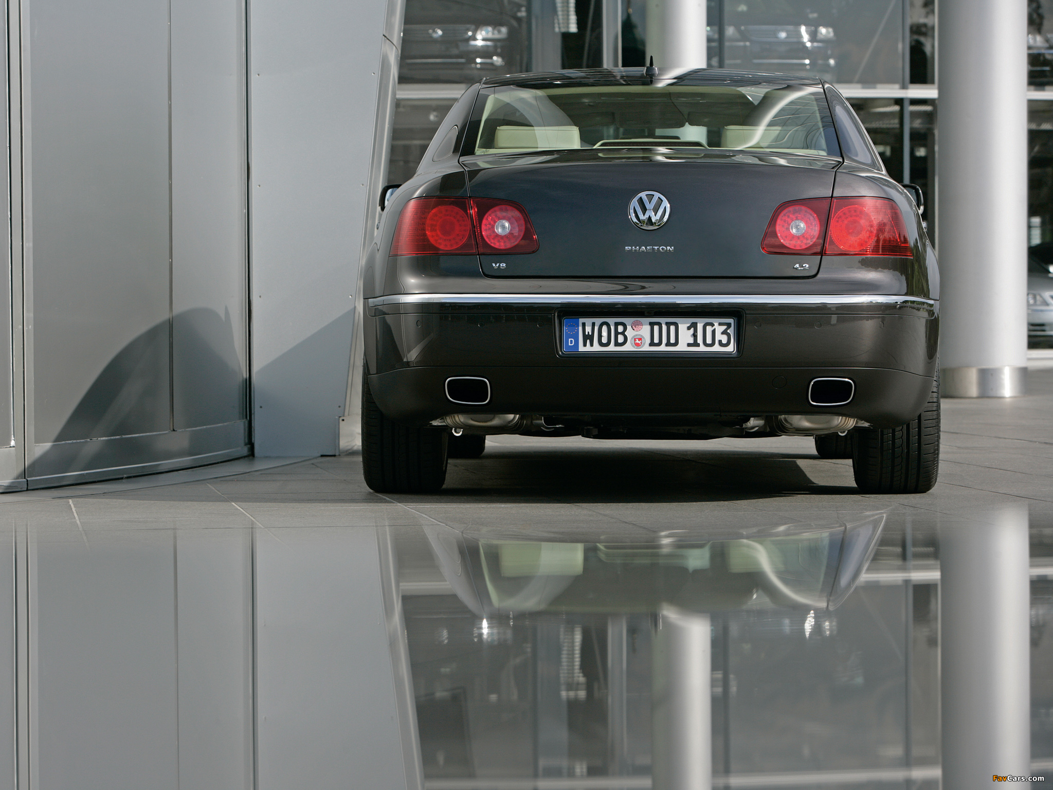 Volkswagen Phaeton V8 2007–10 images (2048 x 1536)