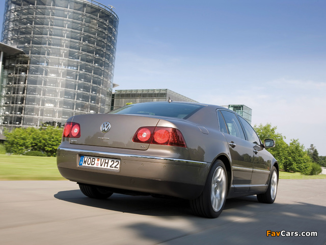 Volkswagen Phaeton V6 TDI 2007–10 wallpapers (640 x 480)
