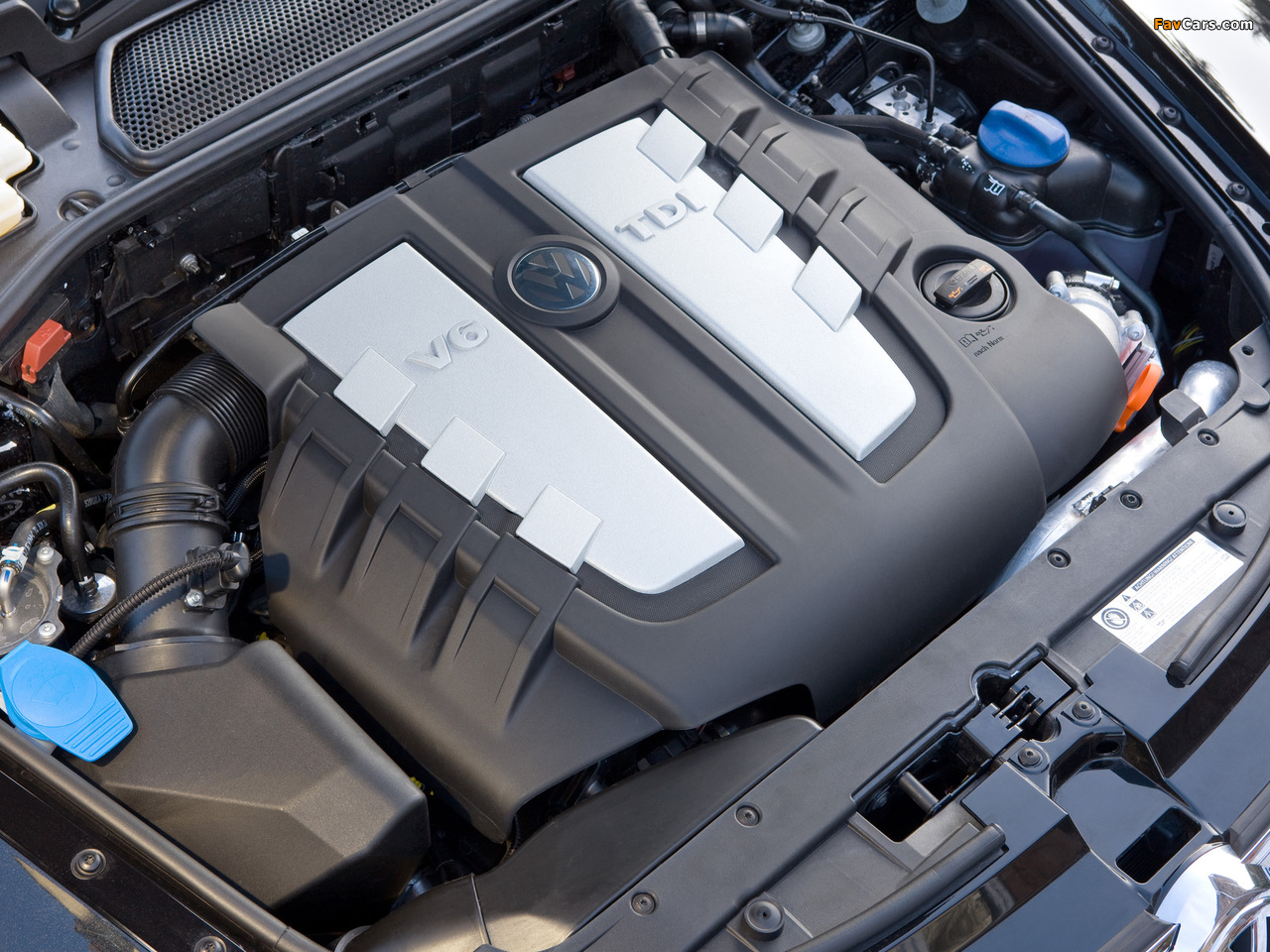 Volkswagen Phaeton V6 TDI UK-spec 2010 images (1280 x 960)