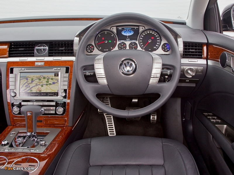 Volkswagen Phaeton V6 TDI UK-spec 2010 pictures (800 x 600)