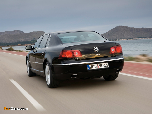 Volkswagen Phaeton V8 2007–10 wallpapers (640 x 480)