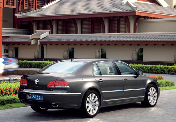 Volkswagen Phaeton V8 Long 2010 wallpapers