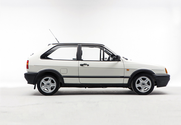 Images of Volkswagen Polo G40 UK-spec (IIf) 1991–94