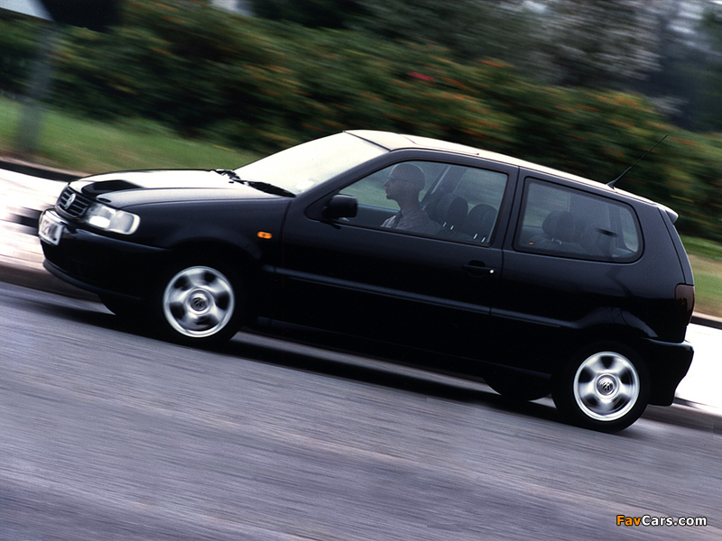 Images of Volkswagen Polo 3-door UK-spec (III) 1994–99 (800 x 600)