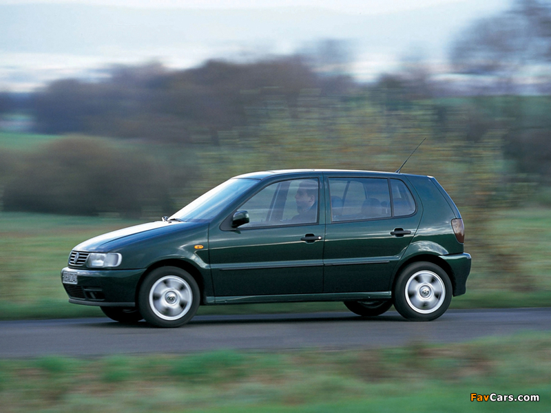 Images of Volkswagen Polo 5-door (III) 1994–99 (800 x 600)