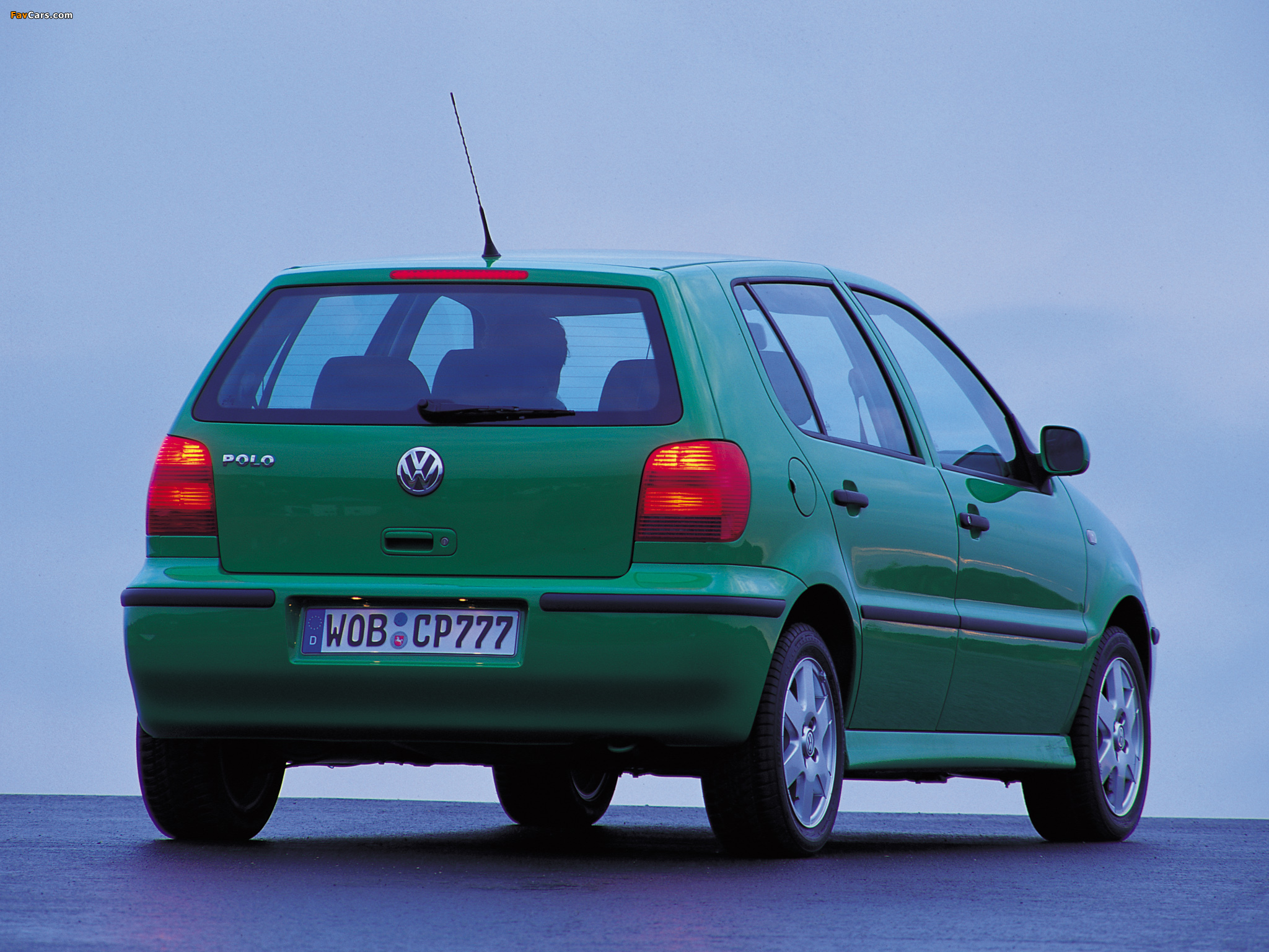 Images of Volkswagen Polo 5-door (Typ 6N2) 1999–2001 (2048 x 1536)
