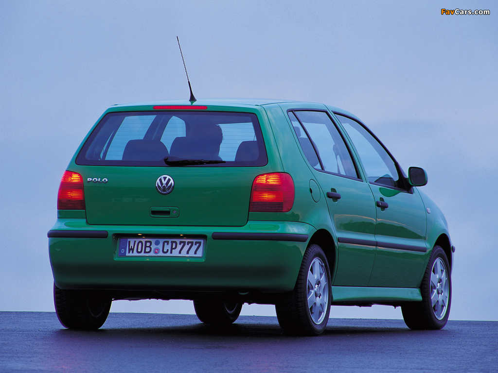Images of Volkswagen Polo 5-door (Typ 6N2) 1999–2001 (1024 x 768)