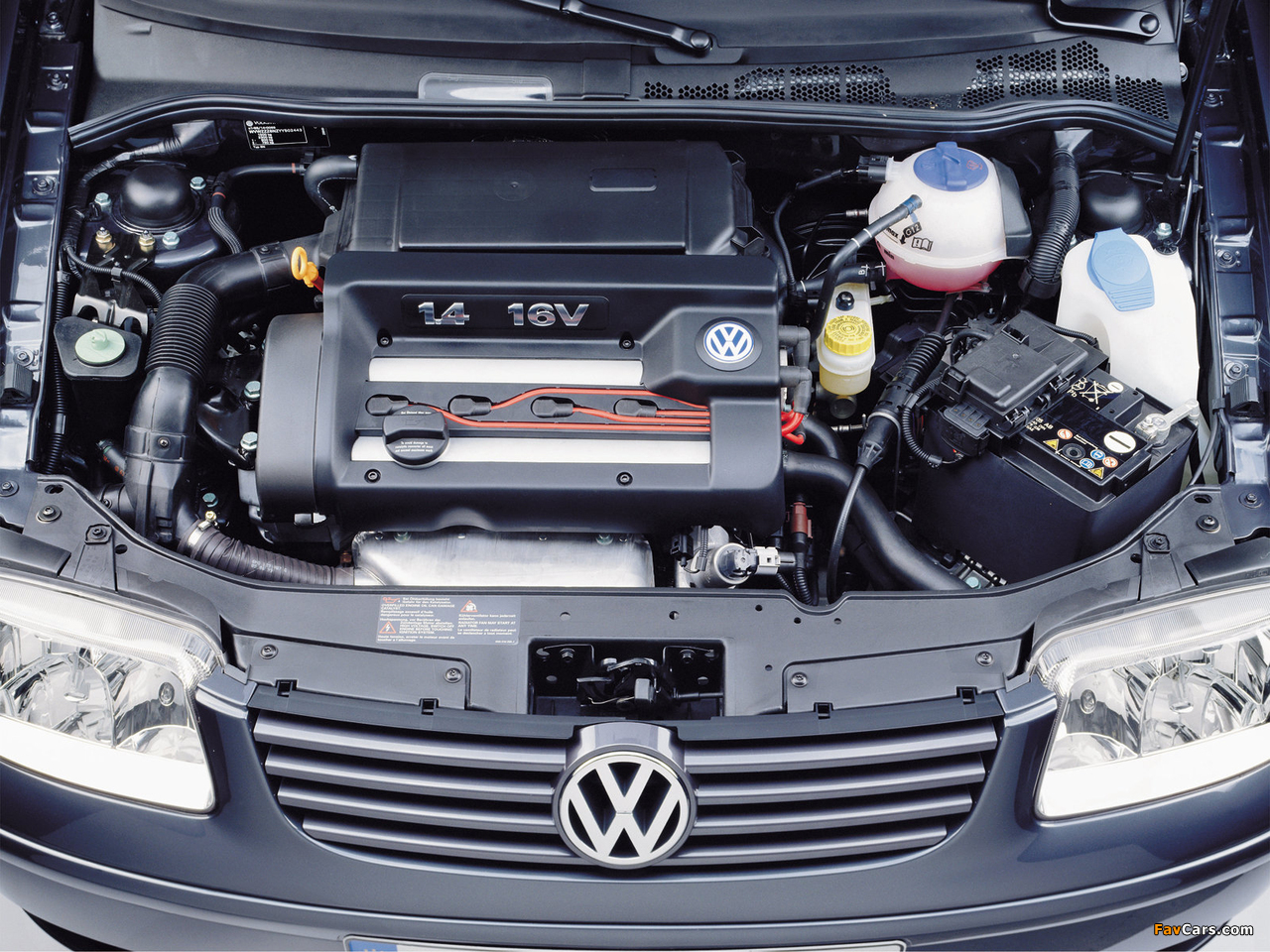 Images of Volkswagen Polo 5-door (Typ 6N2) 1999–2001 (1280 x 960)