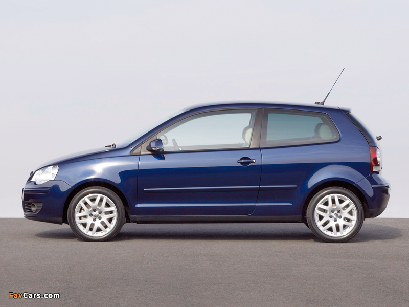 Images of Volkswagen Polo 3-door (Typ 9N3) 2005–09 (800 x 600)