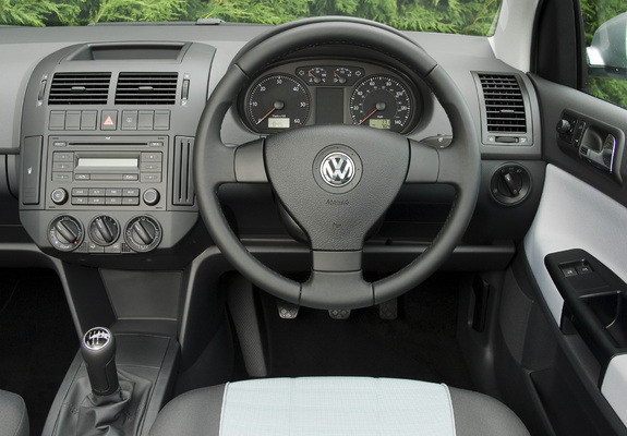Images of Volkswagen Polo BlueMotion UK-spec (Typ 9N3) 2006–09