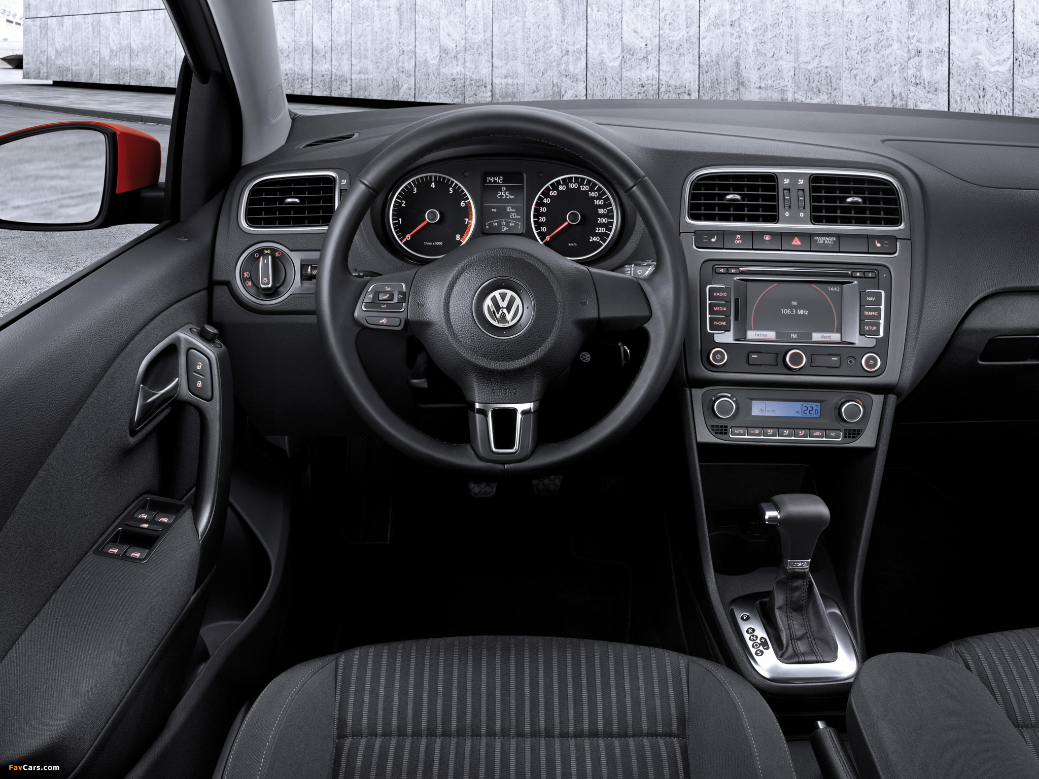 Images of Volkswagen Polo 5-door (V) 2009 (2048 x 1536)
