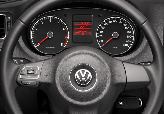 Images of Volkswagen Polo Sedan (V) 2010