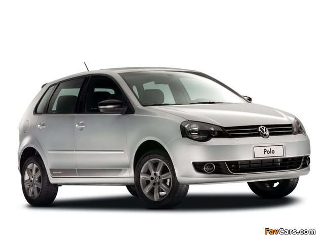 Images of Volkswagen Polo Sportline (Typ 9N3) 2012 (640 x 480)