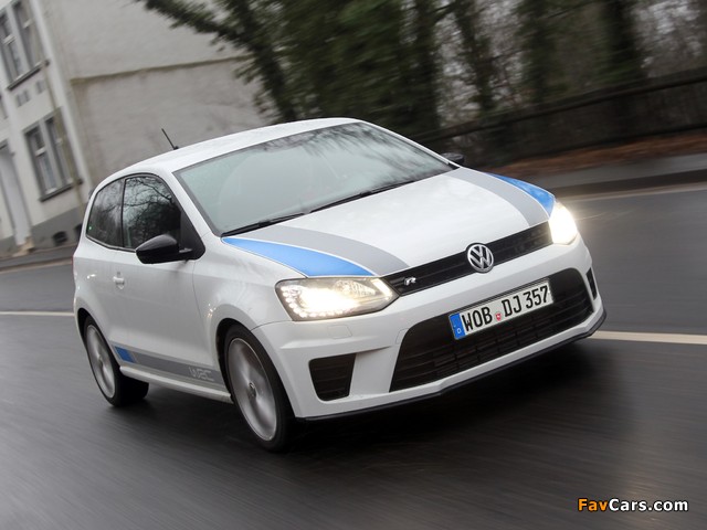 Images of Volkswagen Polo R WRC Street (Typ 6R) 2013 (640 x 480)