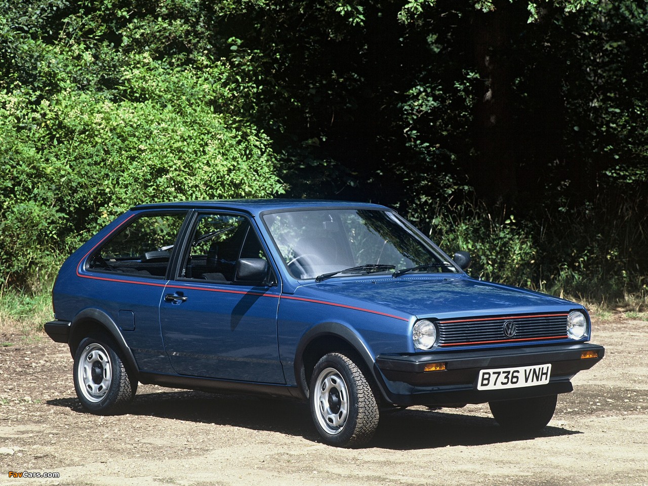 Photos of Volkswagen Polo Coupe UK-spec (Typ 86C) 1981–90 (1280 x 960)