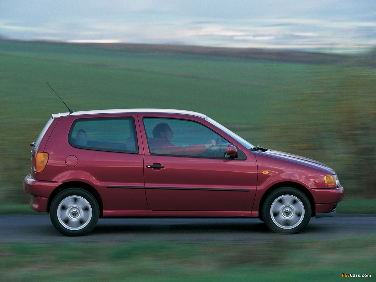 Photos of Volkswagen Polo 3-door (Typ 6N) 1994–99 (1280 x 960)