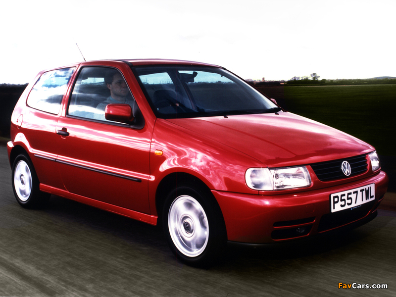 Photos of Volkswagen Polo 3-door UK-spec (III) 1994–99 (800 x 600)