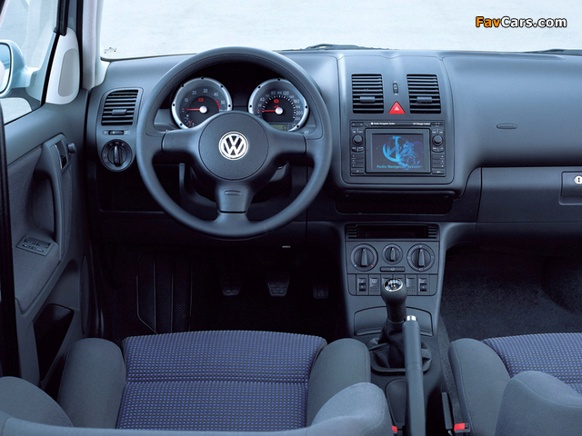 Photos of Volkswagen Polo 3-door (Typ 6N2) 1999–2001 (640 x 480)