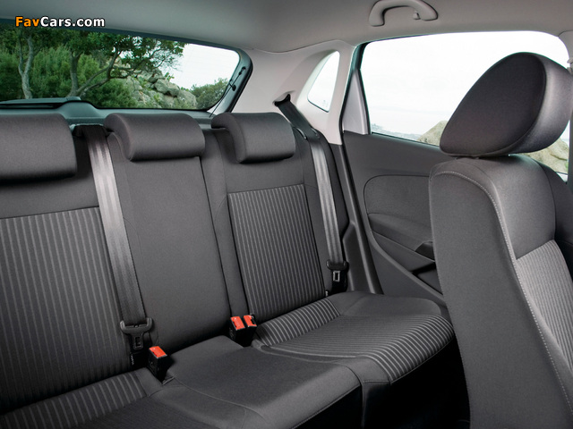 Photos of Volkswagen Polo 5-door (V) 2009 (640 x 480)