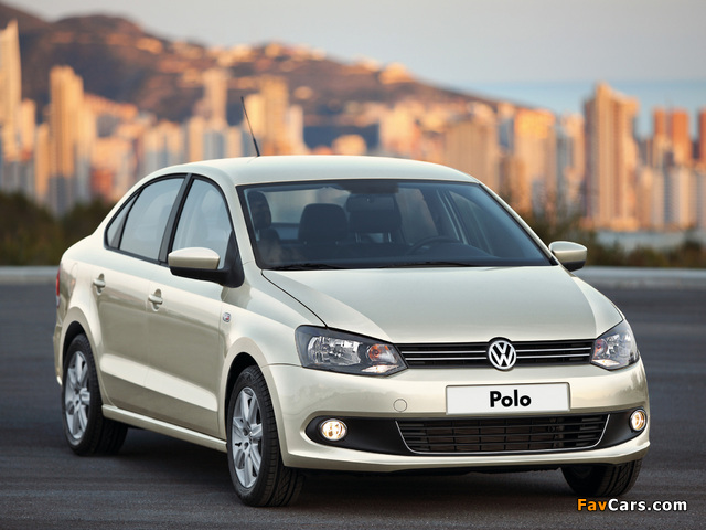 Photos of Volkswagen Polo Sedan (V) 2010 (640 x 480)