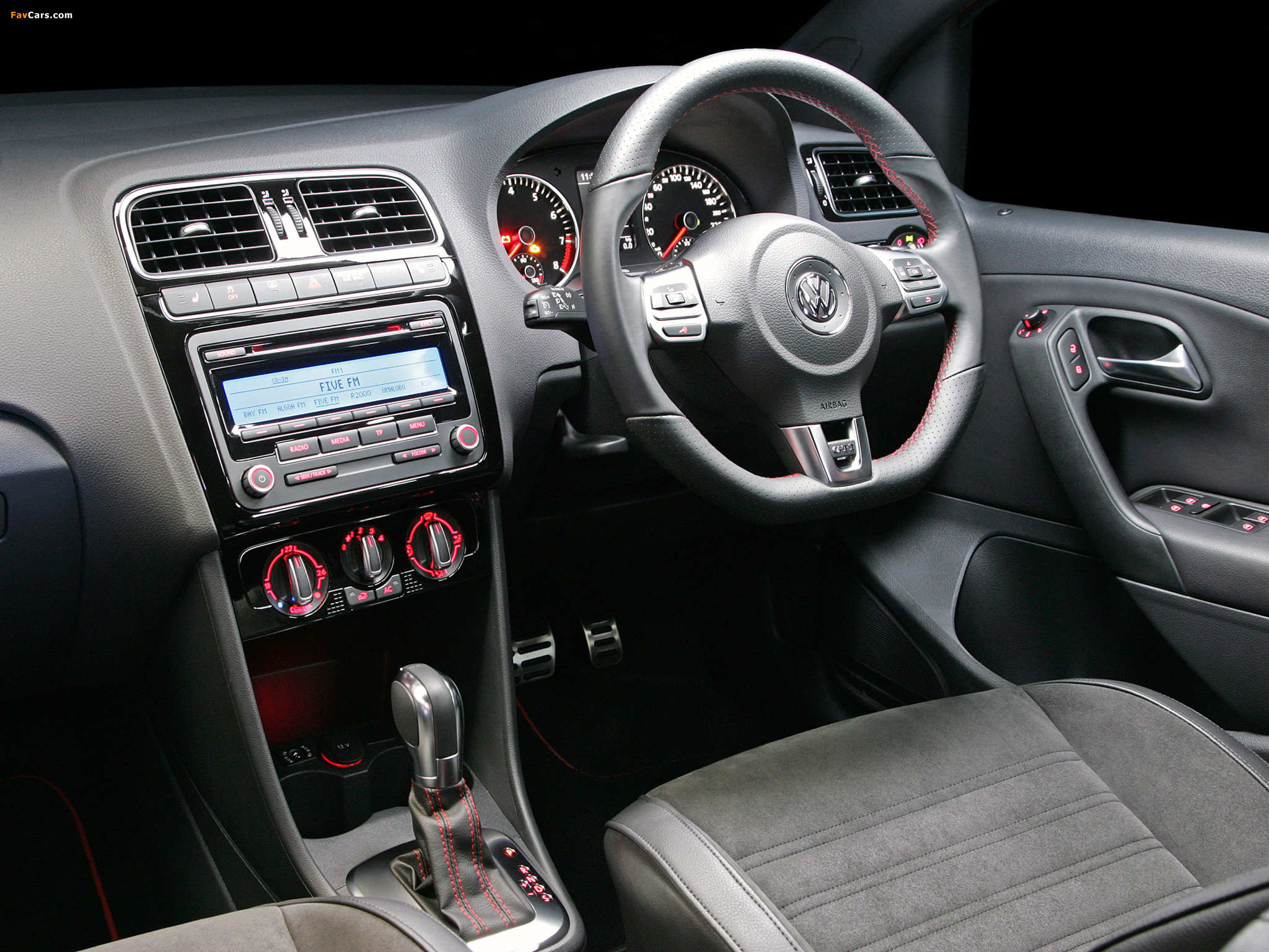 Photos of Volkswagen Polo GTI 5-door ZA-spec (Typ 6R) 2010 (2048 x 1536)