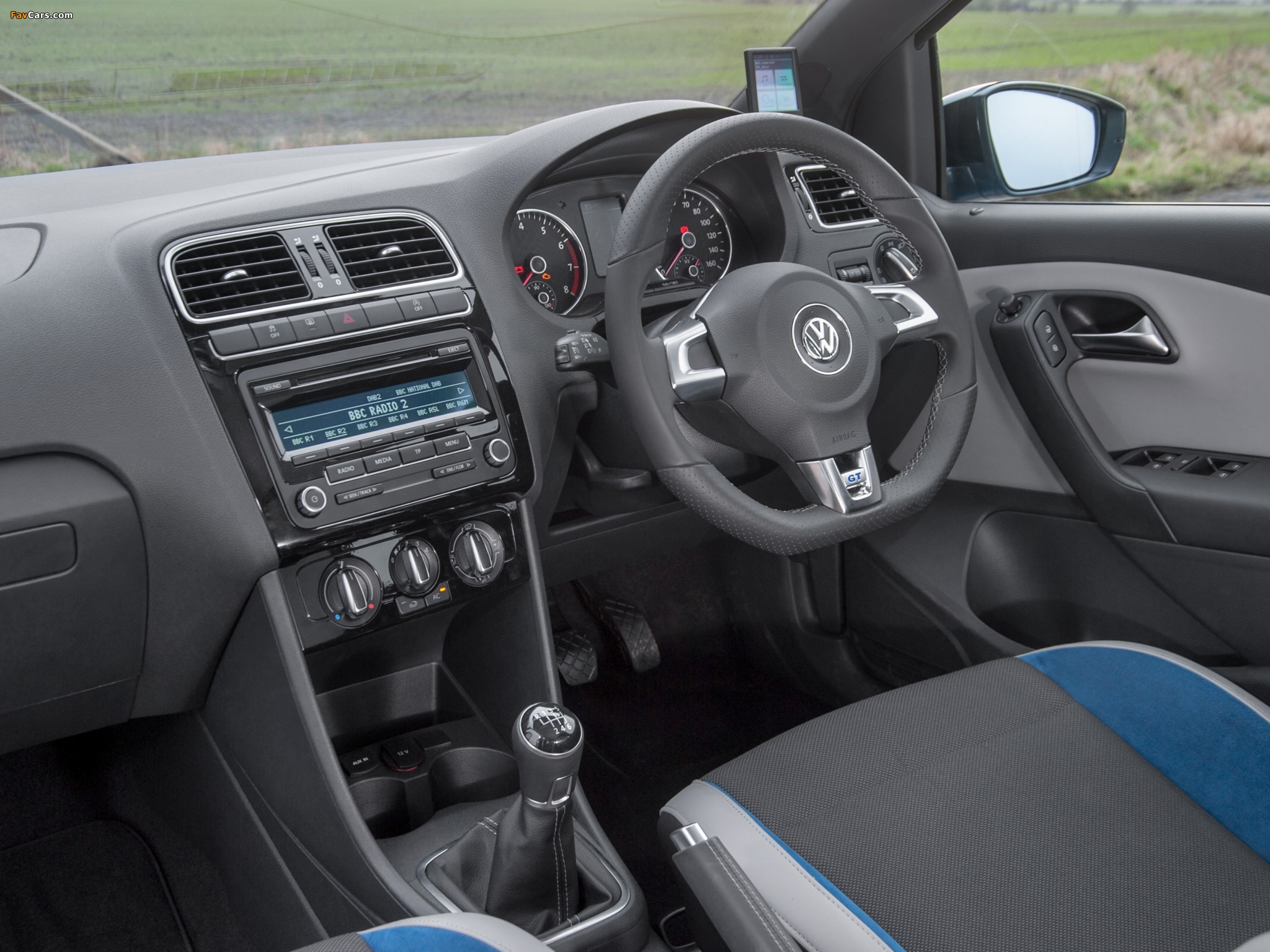 Photos of Volkswagen Polo BlueGT 5-door UK-spec (Typ 6R) 2013 (2048 x 1536)