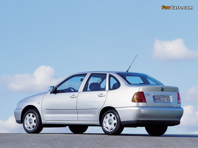 Pictures of Volkswagen Polo Classic (III) 1995–2001 (640 x 480)