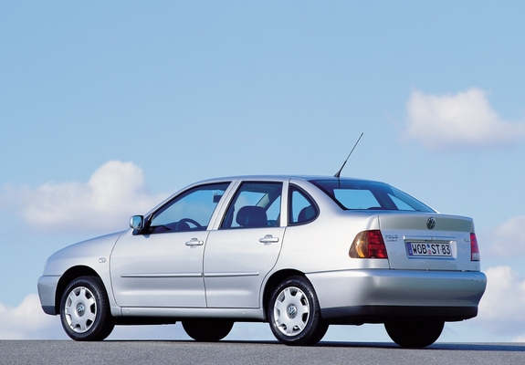 Pictures of Volkswagen Polo Classic (III) 1995–2001