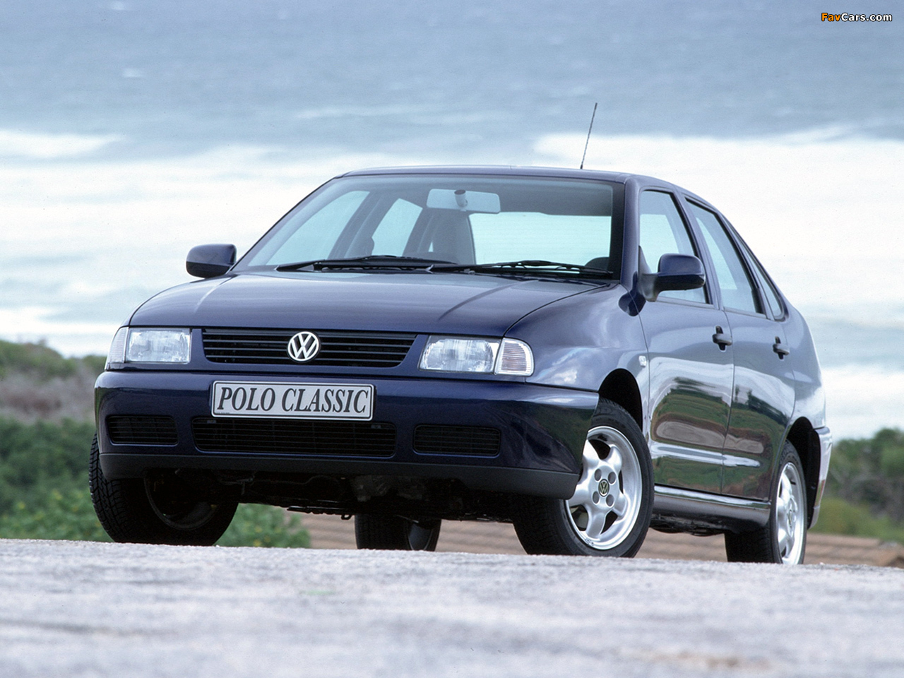Pictures of Volkswagen Polo Classic ZA-spec (Typ 6N) 1995–2001 (1280 x 960)