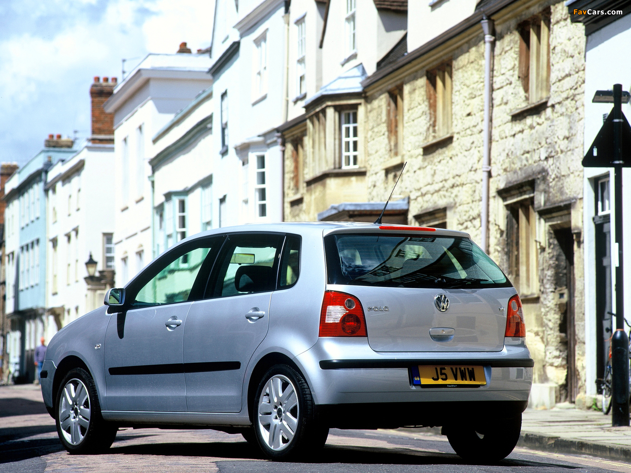 Pictures of Volkswagen Polo 5-door UK-spec (IV) 2001–05 (1280 x 960)