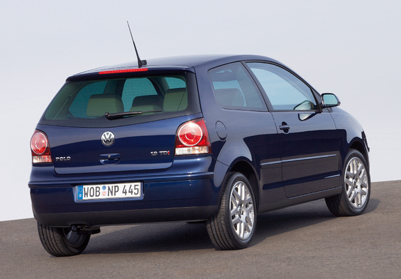 Pictures of Volkswagen Polo 3-door (Typ 9N3) 2005–09