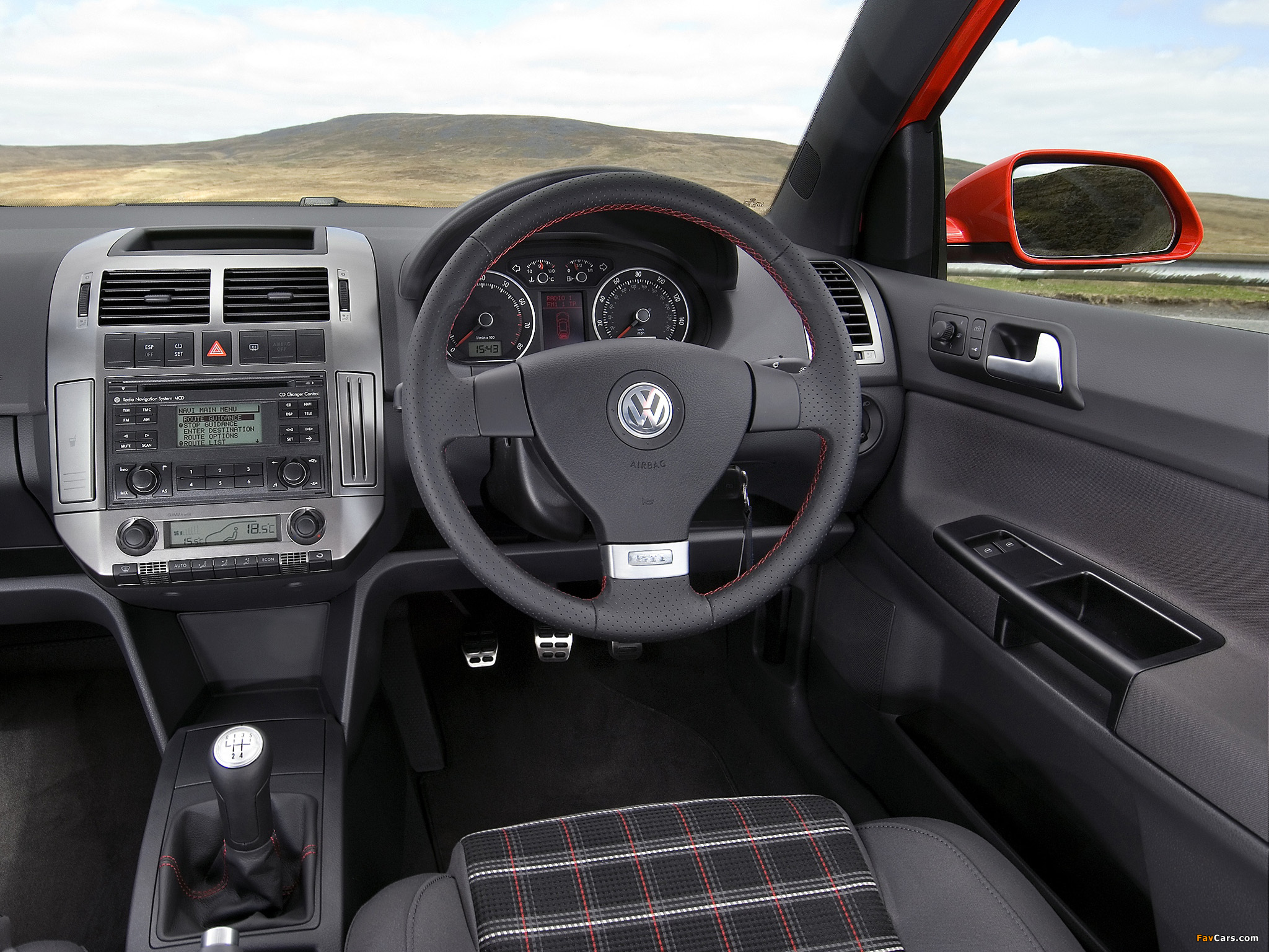Pictures of Volkswagen Polo GTI 3-door UK-spec (Typ 9N3) 2006–09 (2048 x 1536)