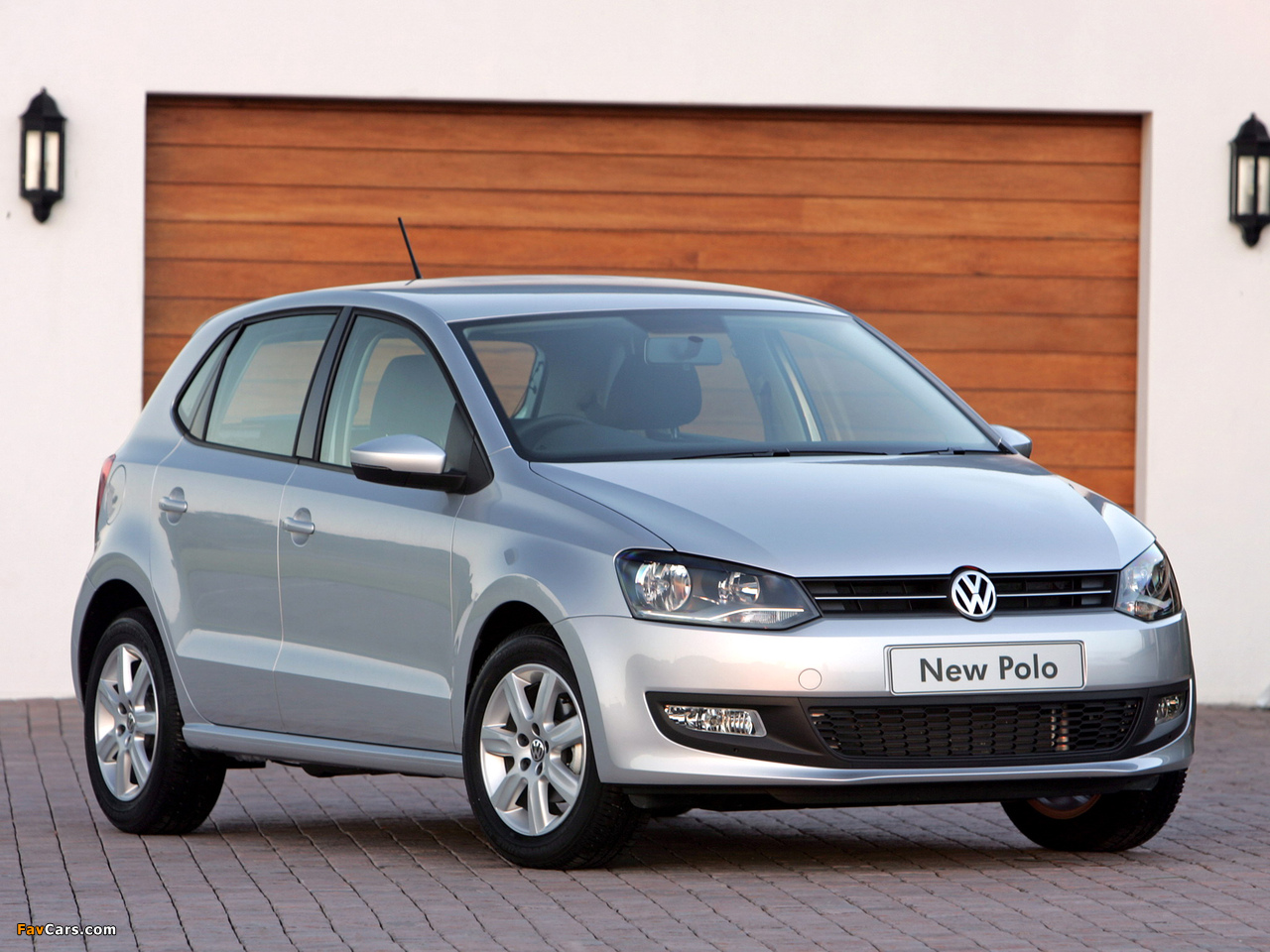 Pictures of Volkswagen Polo 5-door ZA-spec (Typ 6R) 2009 (1280 x 960)