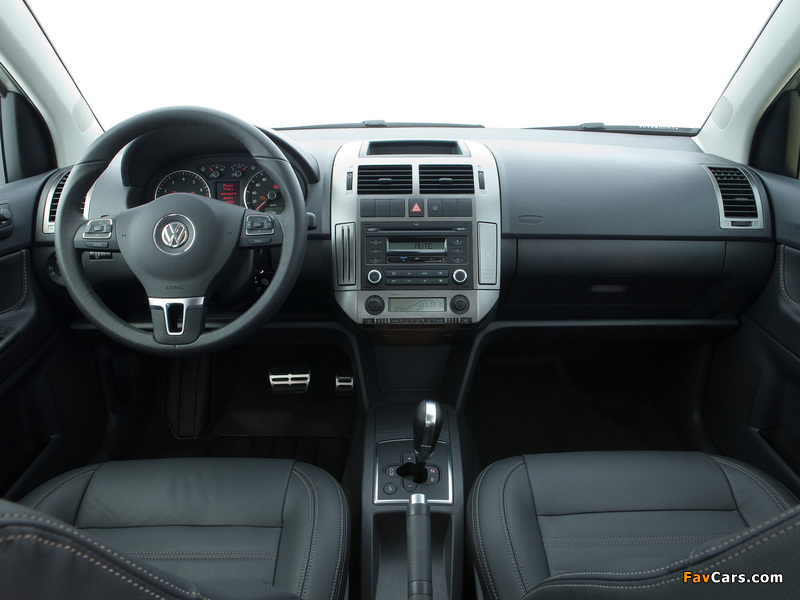 Pictures of Volkswagen Polo Sedan BR-spec (Typ 9N3) 2012 (800 x 600)