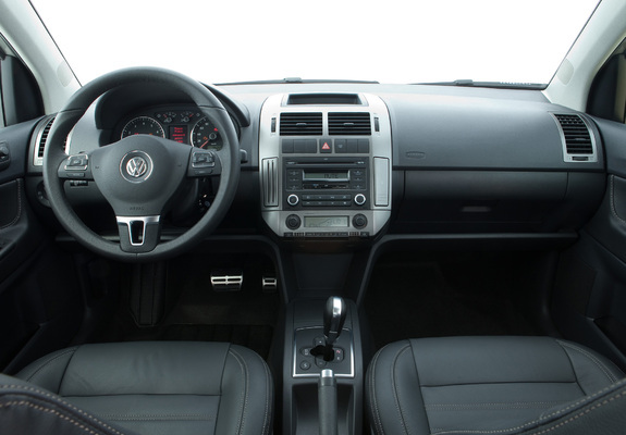 Pictures of Volkswagen Polo Sedan BR-spec (Typ 9N3) 2012